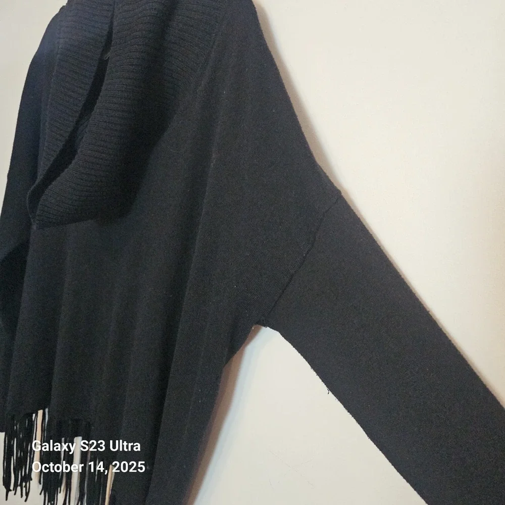 Michael Kors Women's Turtleneck‎ Sweater Bottom Fringe Size Large Black